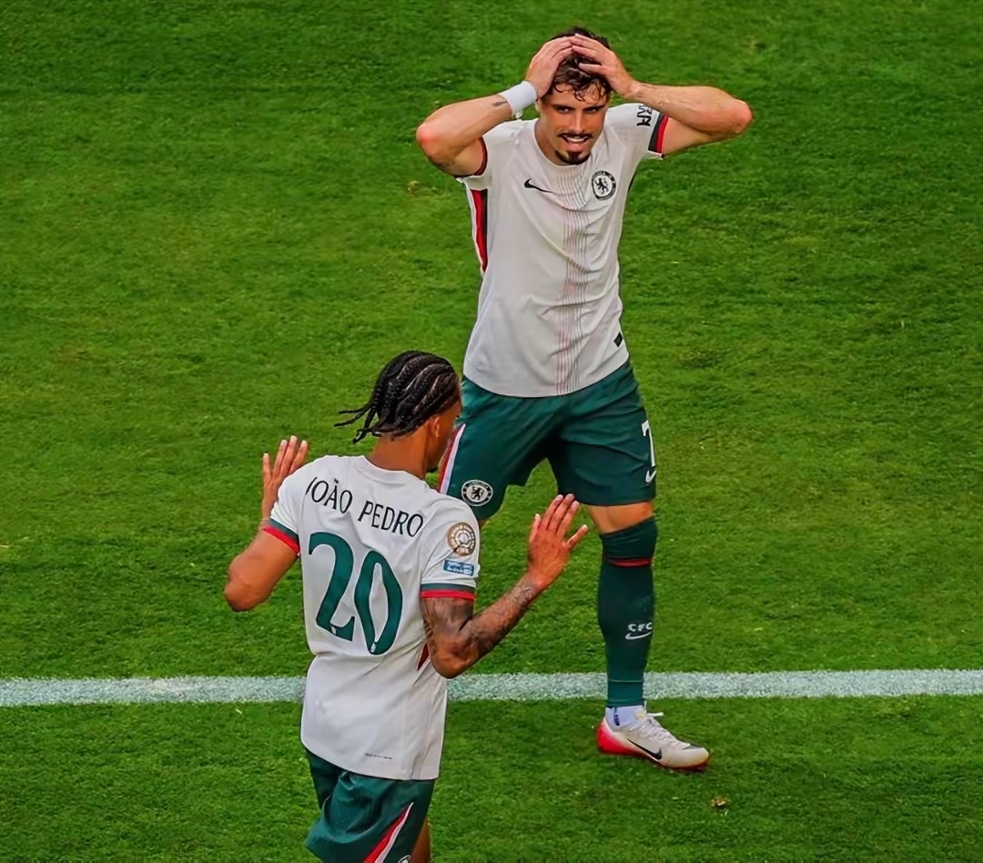 火博体育平台 -葡萄牙体育迎意大利杯关键赛，今夜官宣签约，更衣室稳定，身体对抗强度拉满 