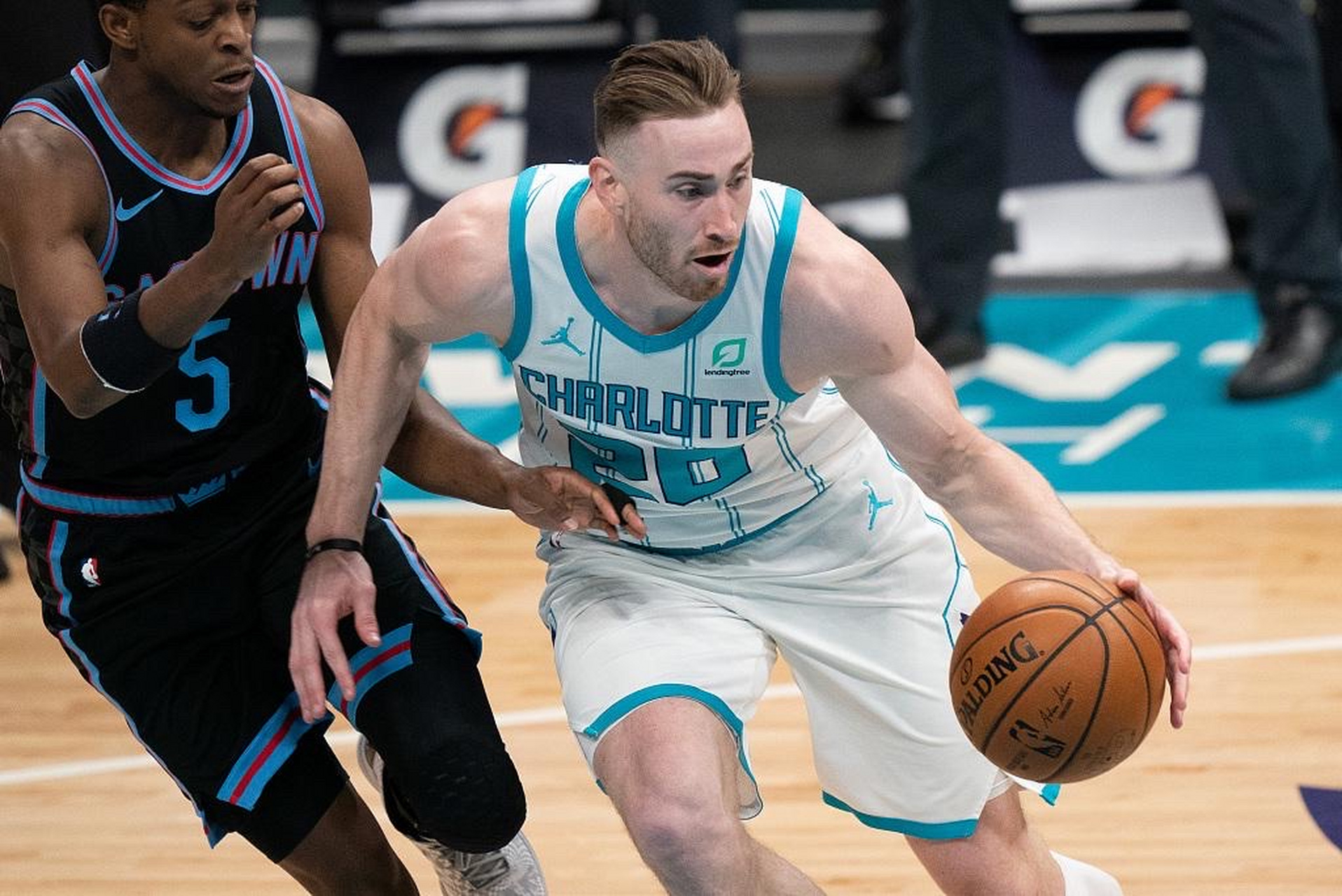 火博体育娱乐 -赛后夏洛特黄蜂造点机会——欧联节点到来;管理层满意;训练强度明显提升